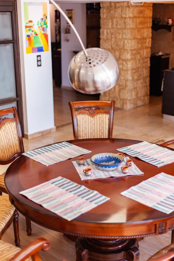 Spacious Apartment In City Centre Яссы Экстерьер фото